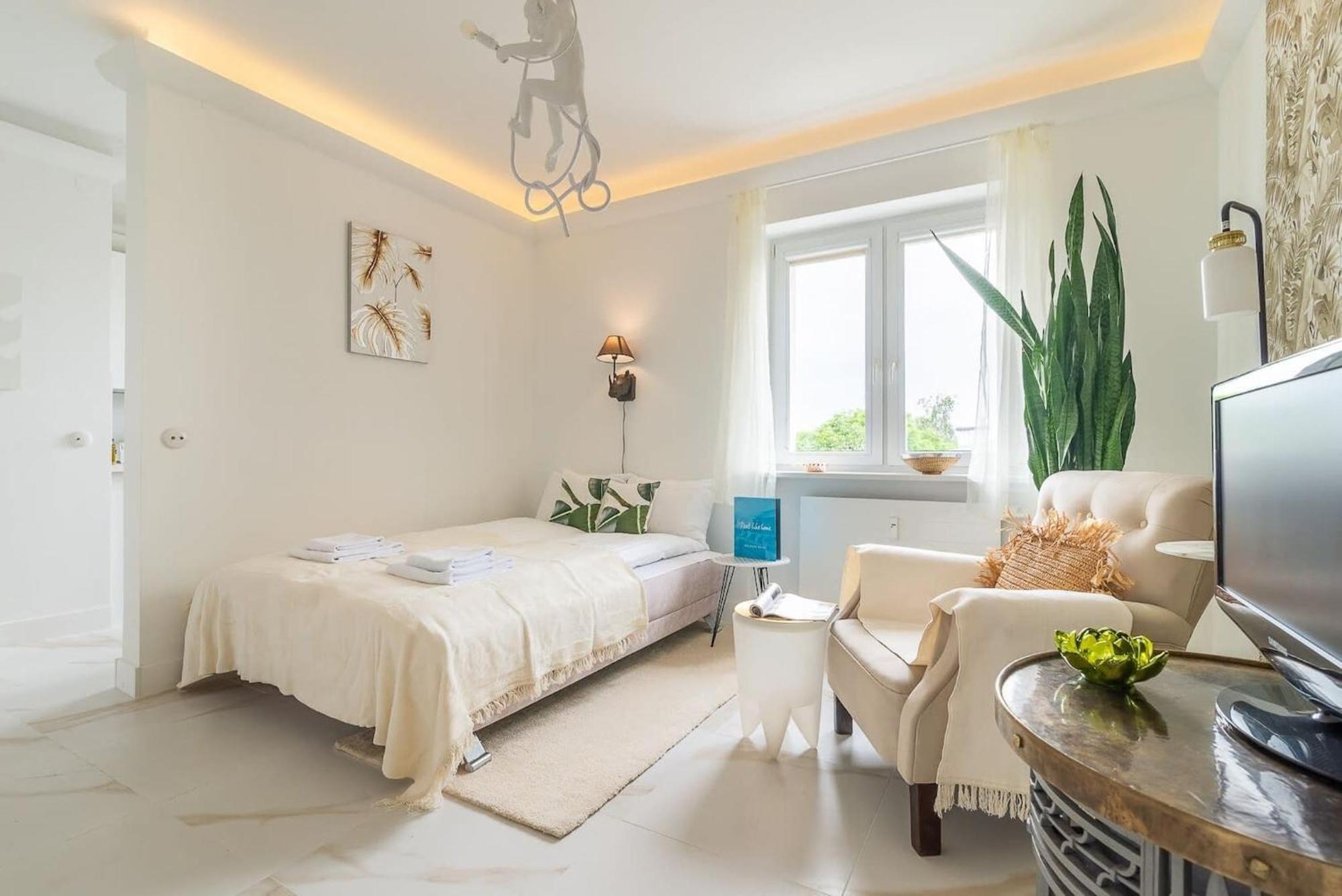 Plac Inwalidow 10 - Aesthetic Apartment By Noclegi Renters วอร์ซอ ภายนอก รูปภาพ